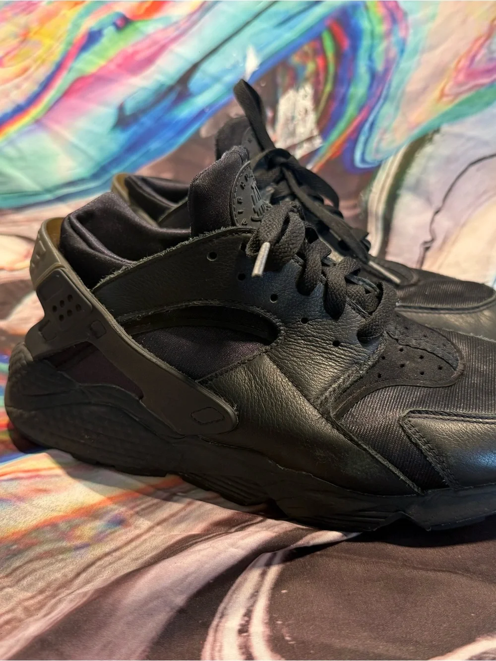 Women’s 10.5 Nike Black Athletic Sneakers - Classic All-Black Style